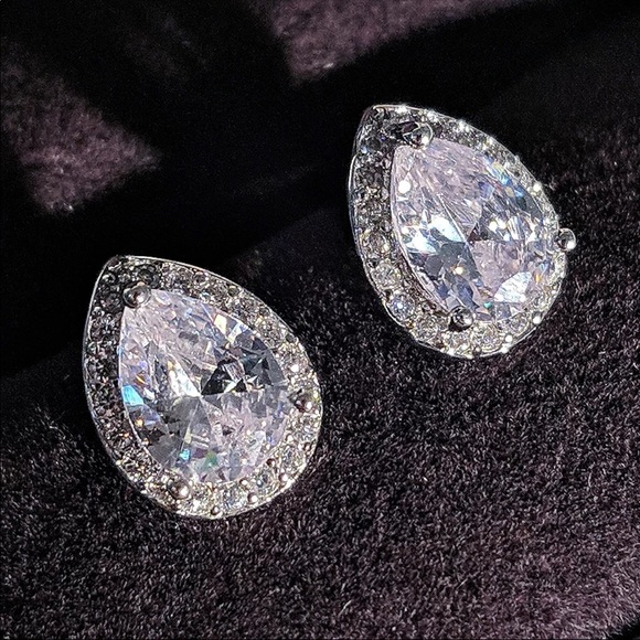 Jewelry - New Gorgeous 925 Silver Pear Cut Diamond Earrings